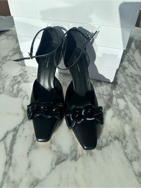 Scanlan Theodore Black Leather Chain Detail Ankle Strap Pumps Square Toe Made in